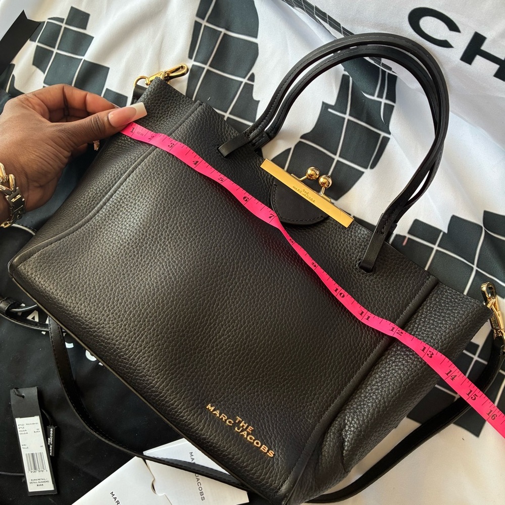 MARC JACOBS The Kiss Lock Mini Leather Tote - Picture 4 of 14